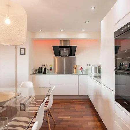 Wonderful Sea-view 5-room Cannes